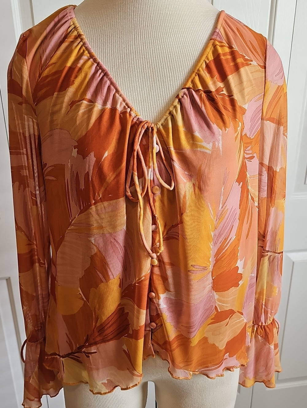 Sheer Floral Orange-tan Flowie Blouse. Sheer Sleeves Size Meduim